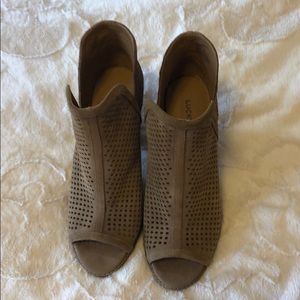 Lucky brand tan booties NEVER WORN